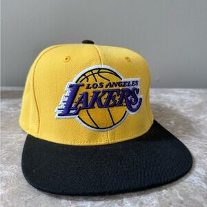 Los Angeles Lakers Yellow and Black Snapback Hat